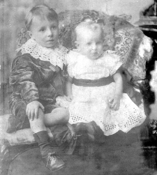 Arthur and Harry Hapgood as young boys