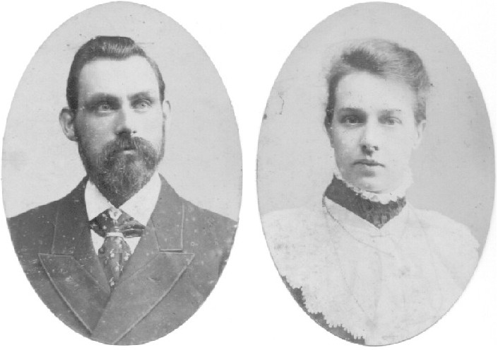 Formal photograph of James and Elizabeth Ann Hapgood